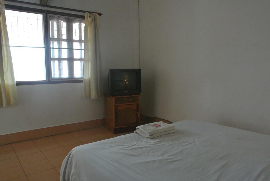 Nice Guesthouse Muang Phonsavan Room photo