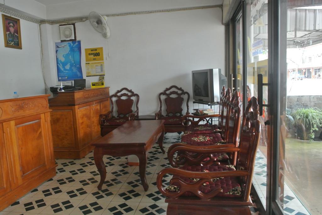 Nice Guesthouse Muang Phonsavan Exterior photo